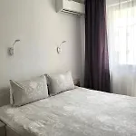 Apartment Hot Main Square Newly Built Modern Burgas
