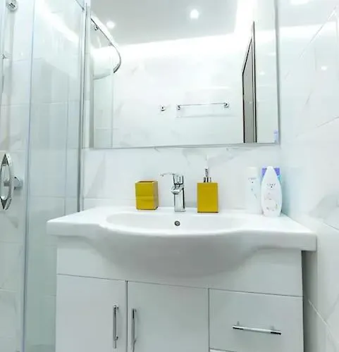 Hot Main Square Newly Built Modern Apartament