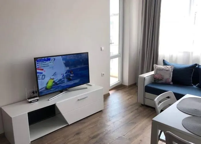 Hot Main Square Newly Built Modern Apartament Burgas City